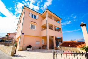 Apartments Zlatka